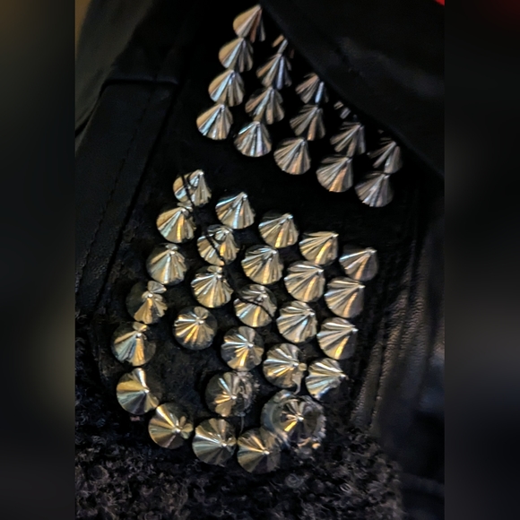 Black Faux Leather Cross jacket Sz Small - Picture 4 of 5